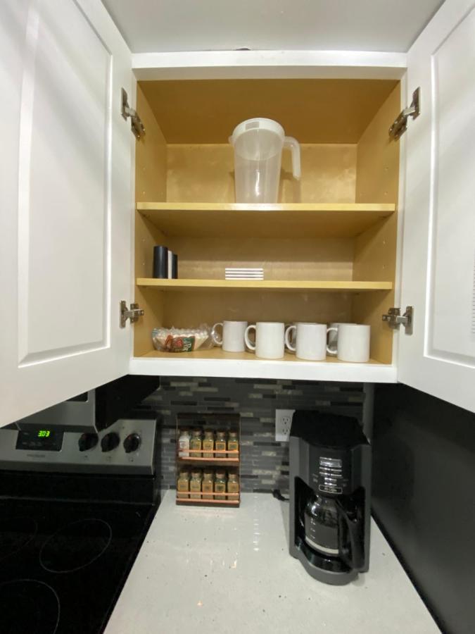 Hhi Homes- Newly Renovated Cozy Modern Pet-Friendly Villa-Ideal Location 希爾頓黑德島 外观 照片