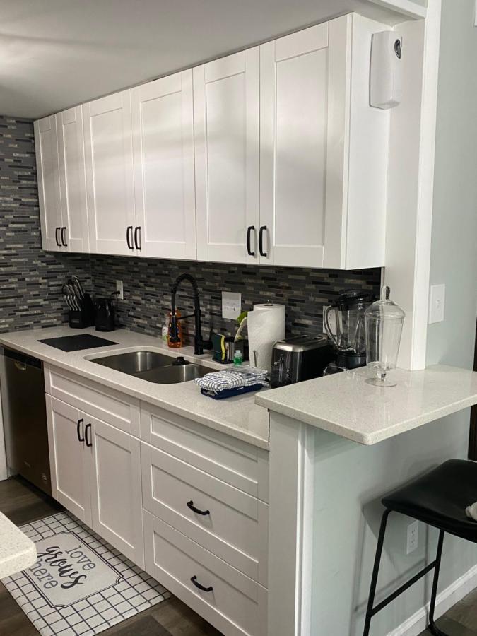 Hhi Homes- Newly Renovated Cozy Modern Pet-Friendly Villa-Ideal Location 希爾頓黑德島 外观 照片
