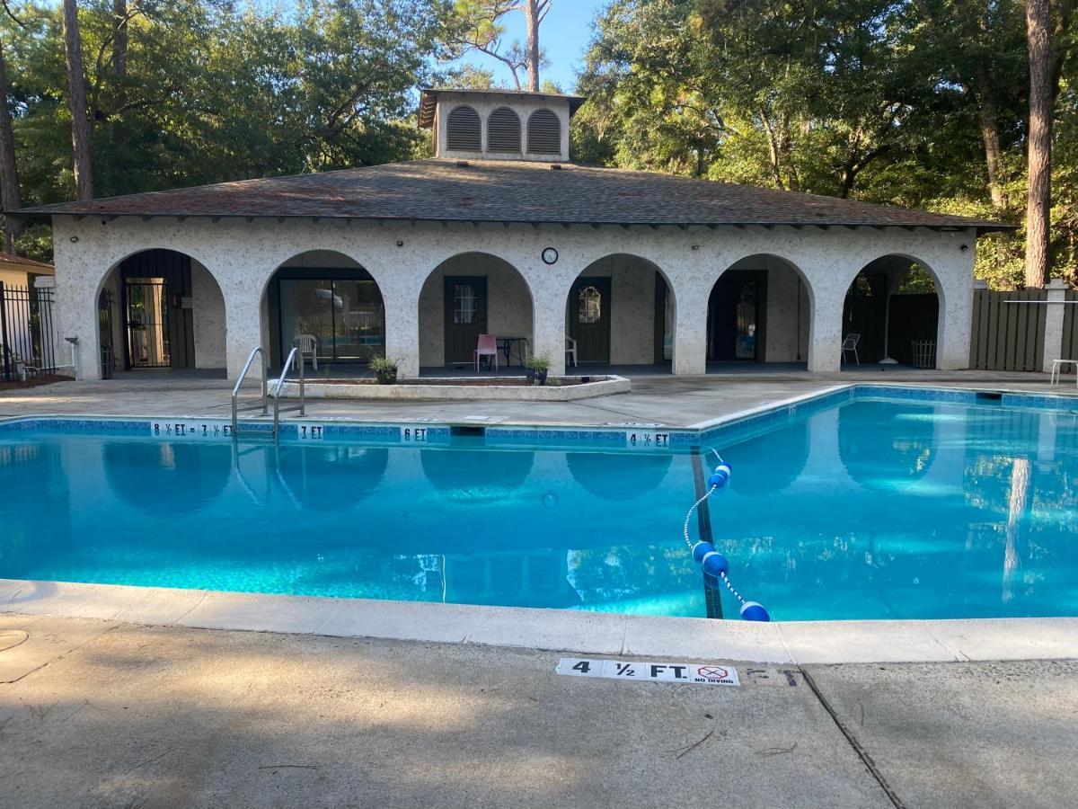 Hhi Homes- Newly Renovated Cozy Modern Pet-Friendly Villa-Ideal Location 希爾頓黑德島 外观 照片