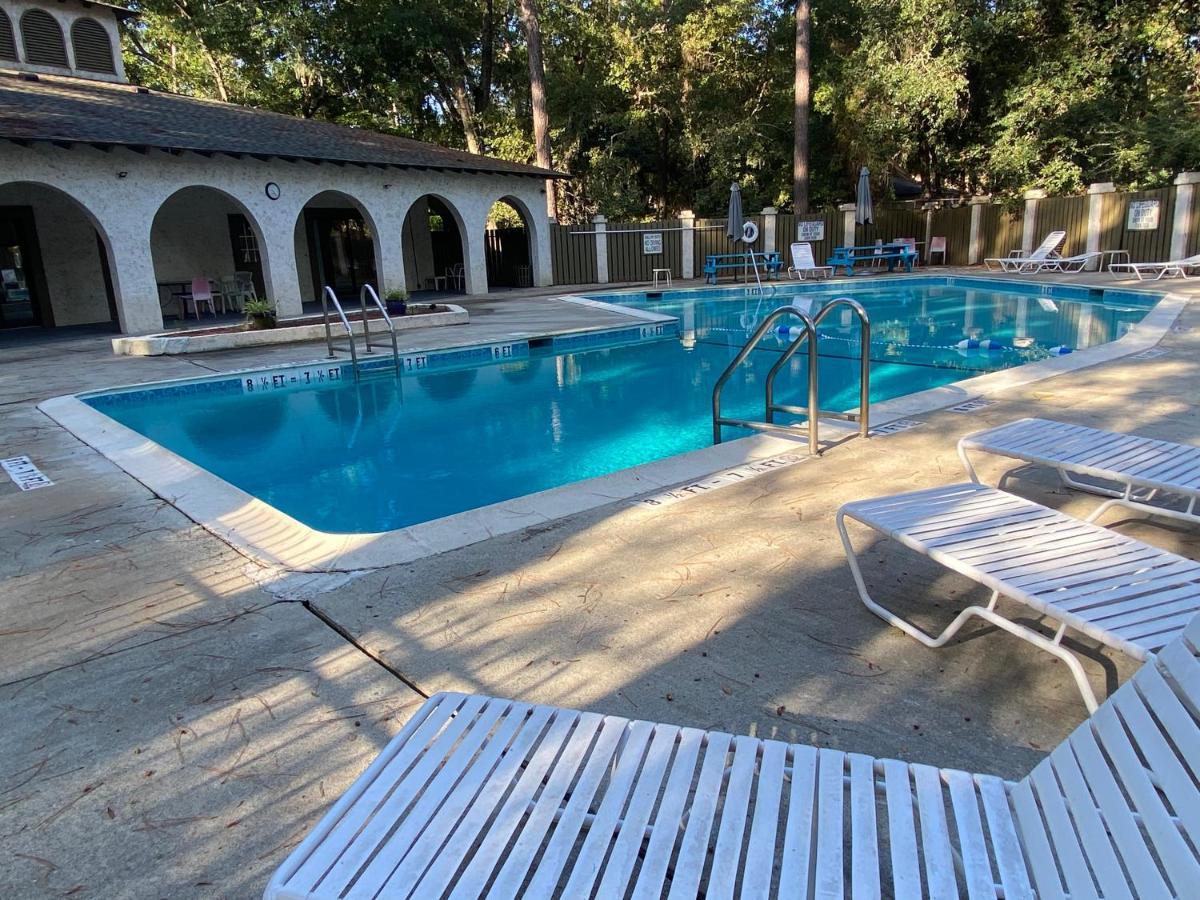 Hhi Homes- Newly Renovated Cozy Modern Pet-Friendly Villa-Ideal Location 希爾頓黑德島 外观 照片