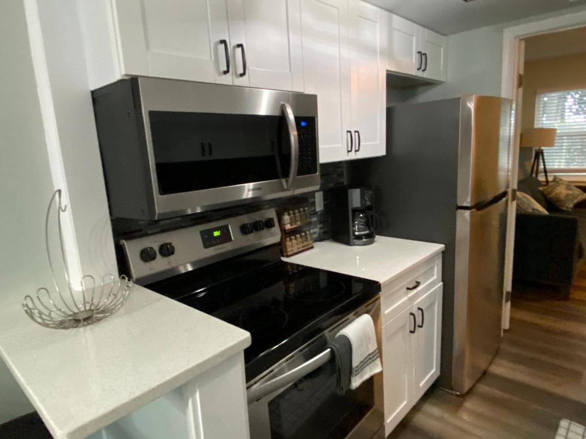 Hhi Homes- Newly Renovated Cozy Modern Pet-Friendly Villa-Ideal Location 希爾頓黑德島 外观 照片