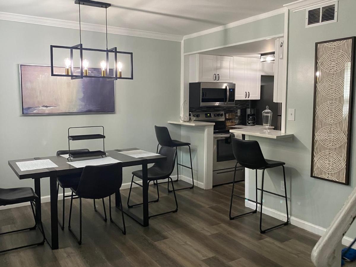 Hhi Homes- Newly Renovated Cozy Modern Pet-Friendly Villa-Ideal Location 希爾頓黑德島 外观 照片