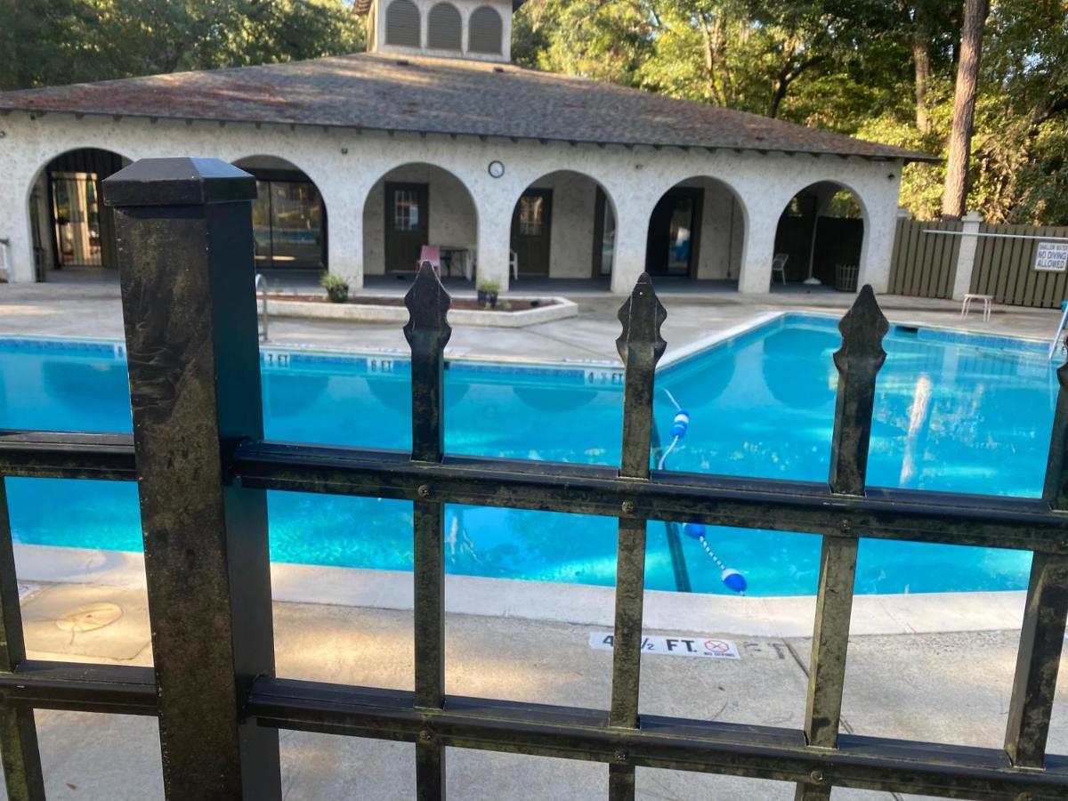 Hhi Homes- Newly Renovated Cozy Modern Pet-Friendly Villa-Ideal Location 希爾頓黑德島 外观 照片