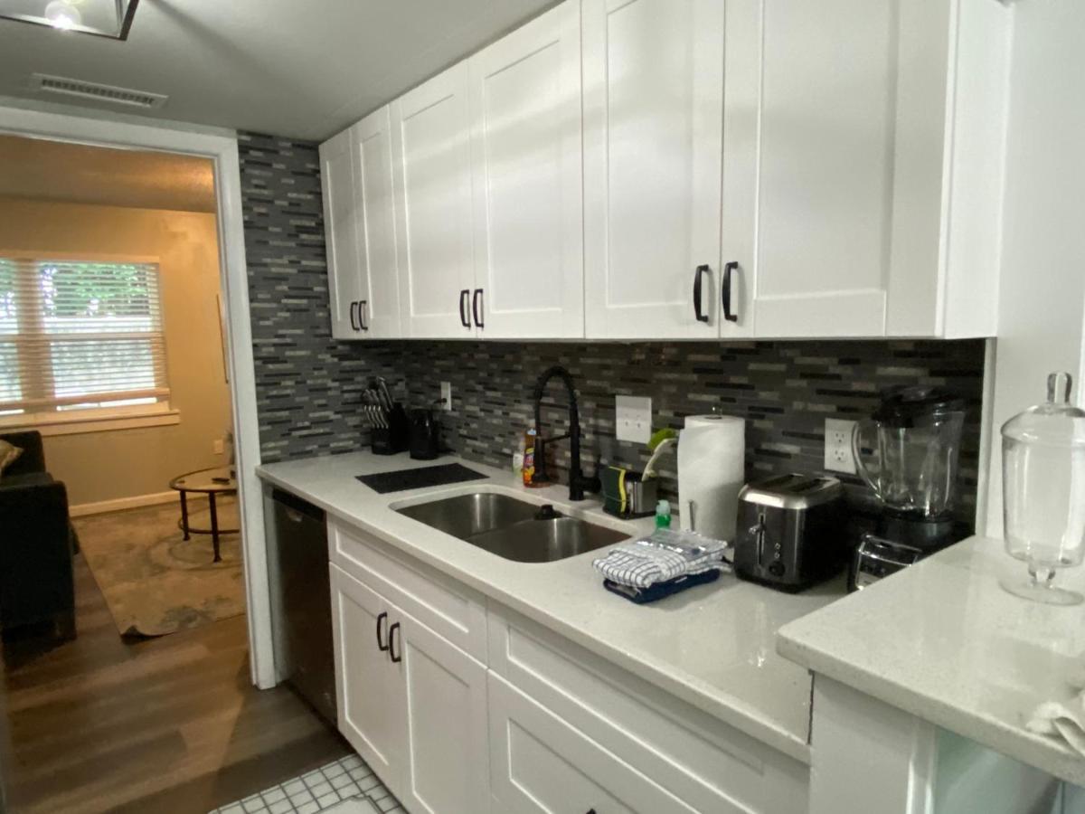 Hhi Homes- Newly Renovated Cozy Modern Pet-Friendly Villa-Ideal Location 希爾頓黑德島 外观 照片