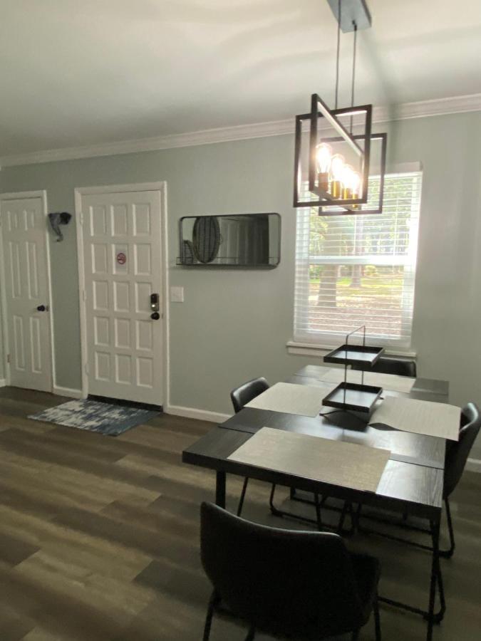 Hhi Homes- Newly Renovated Cozy Modern Pet-Friendly Villa-Ideal Location 希爾頓黑德島 外观 照片