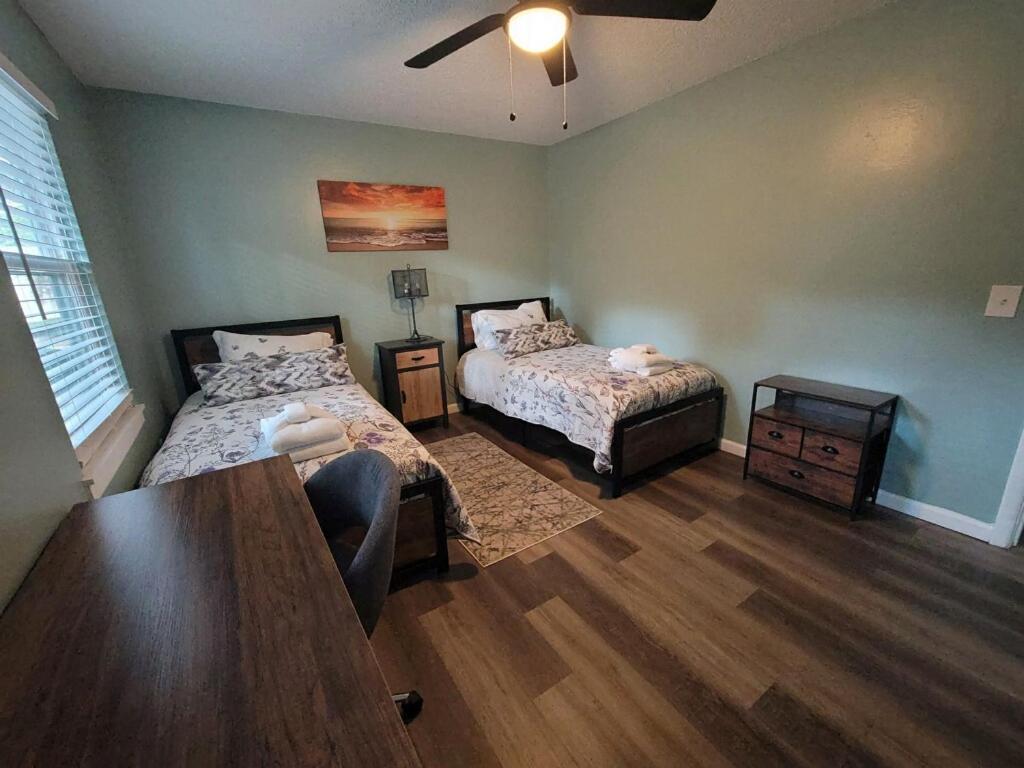 Hhi Homes- Newly Renovated Cozy Modern Pet-Friendly Villa-Ideal Location 希爾頓黑德島 外观 照片